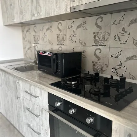 Elegant With Views - Prime Location - 02 * Bükreş