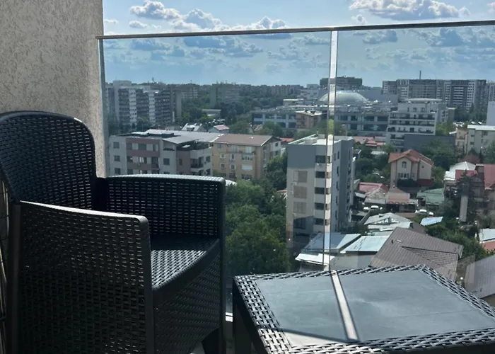 Daire Elegant With Views - Prime Location - 02 Bükreş