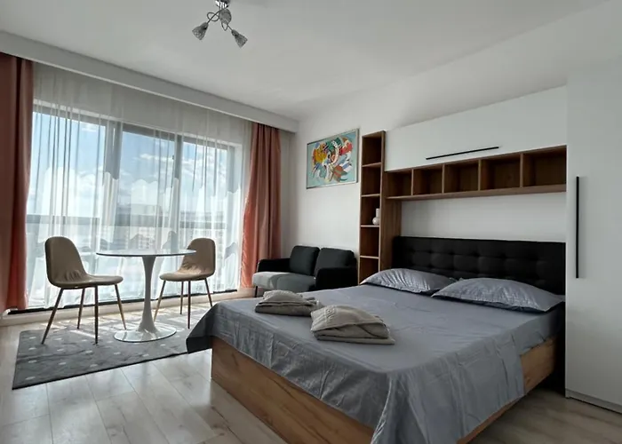 Elegant With Views - Prime Location - 02 Lägenhet Bukarest