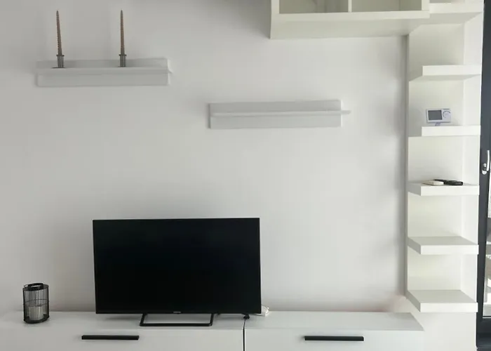 Elegant With Views - Prime Location - 02