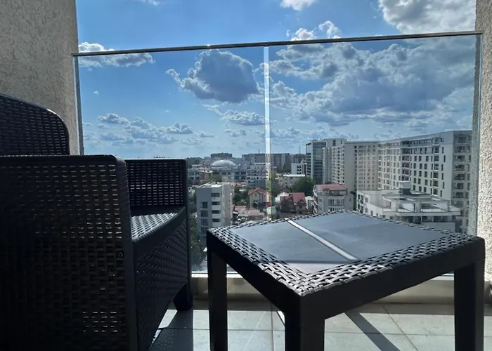 Apartament Elegant With Views - Prime Location - 02 *