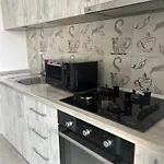 Elegant With Views - Prime Location - 02 * Bükreş