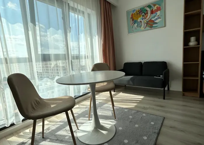 Elegant With Views - Prime Location - 02 Apartamento *